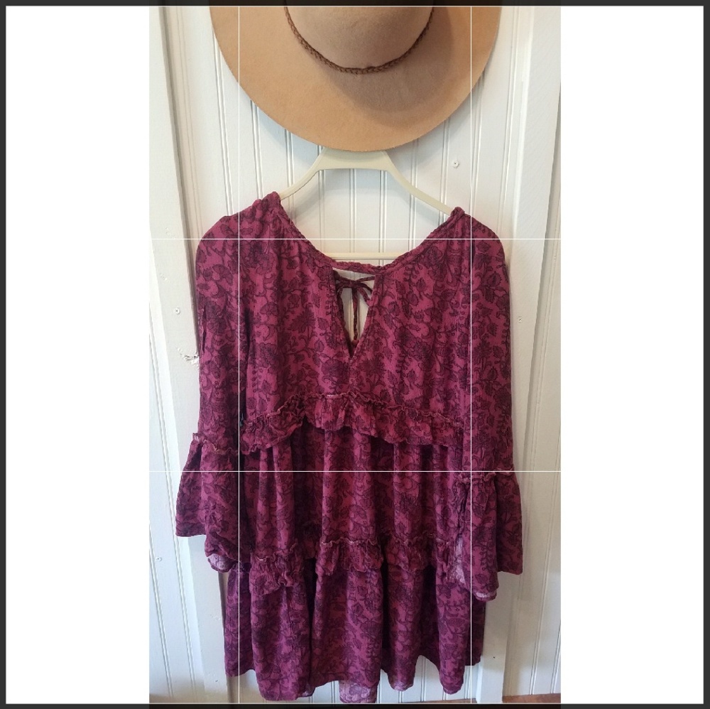 banana Republic peplum maroon medium